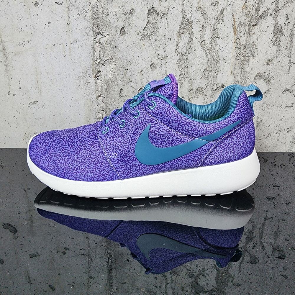 Nike Roshe Run "Purple Haze" Women's Running Shoes Size 7 Purple Sneakers